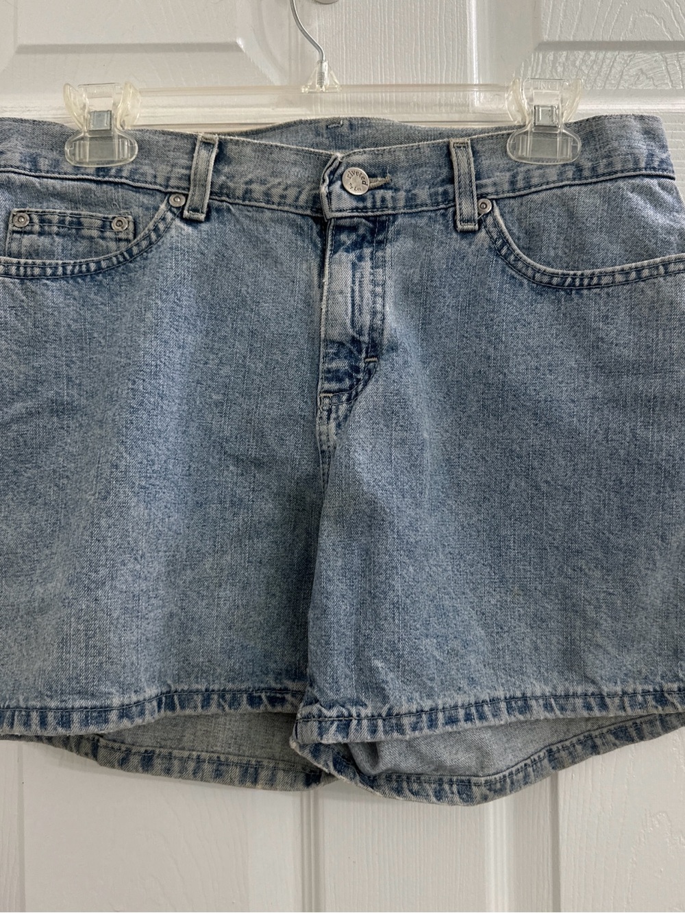 Riveted by Lee Light Blue Women's Jean Shorts - Classic Back Pocket